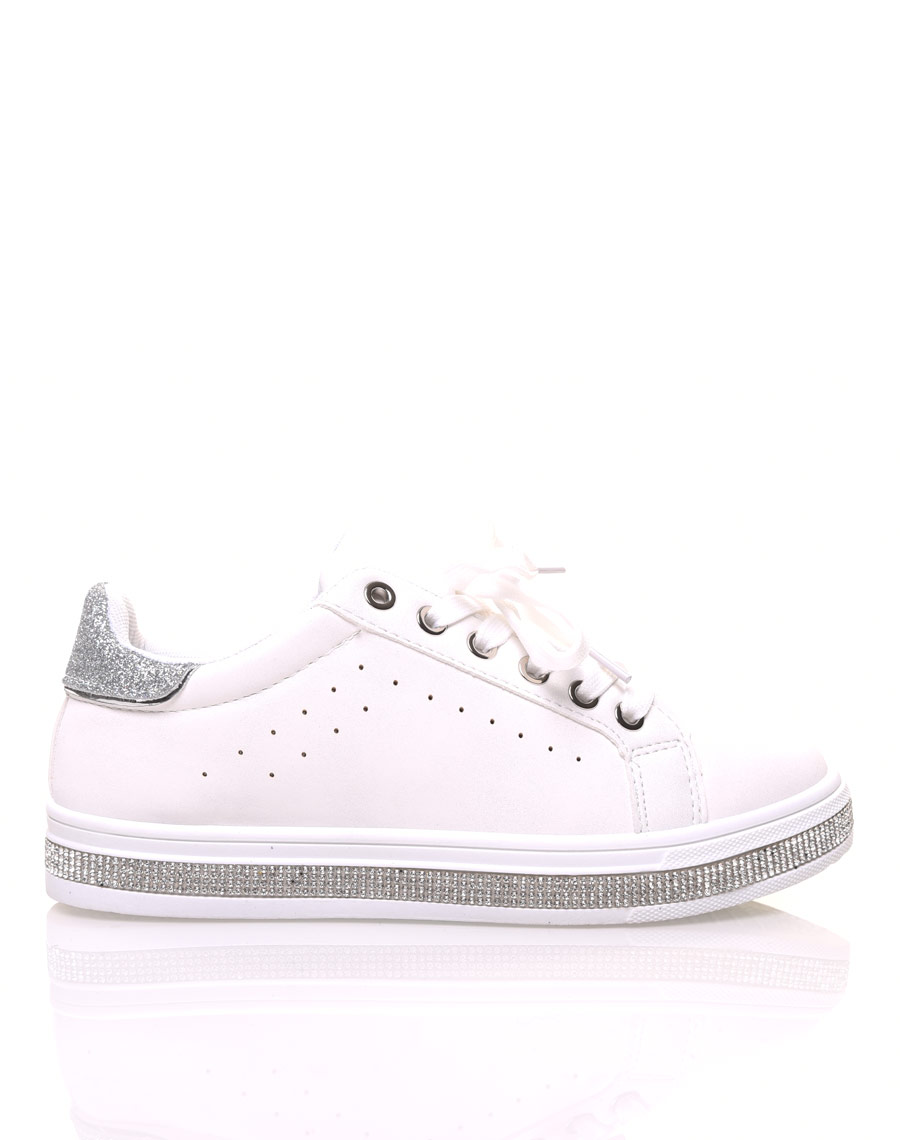 Baskets blanches avec strass
