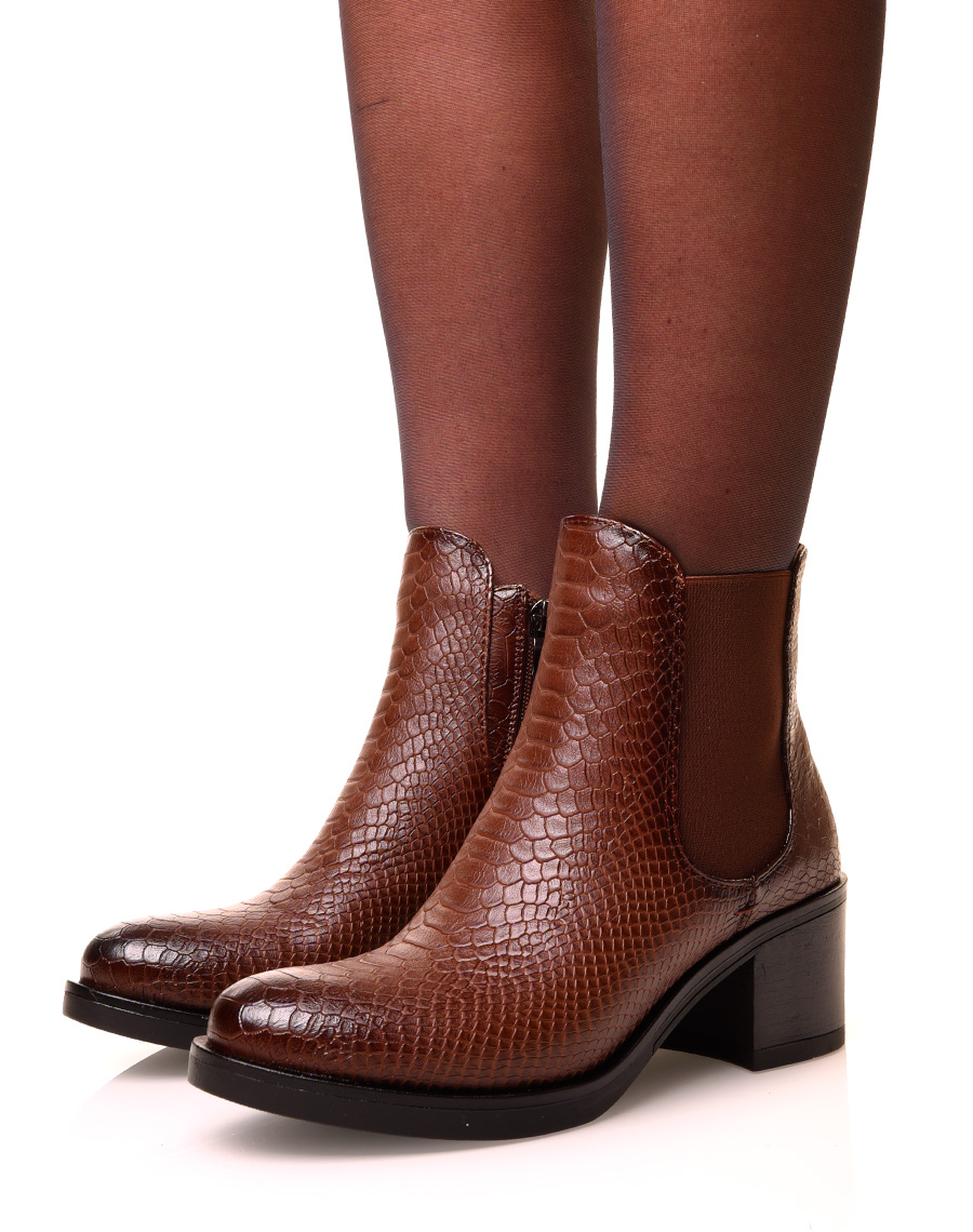Chaussure femme : Bottines marrons effet croco
