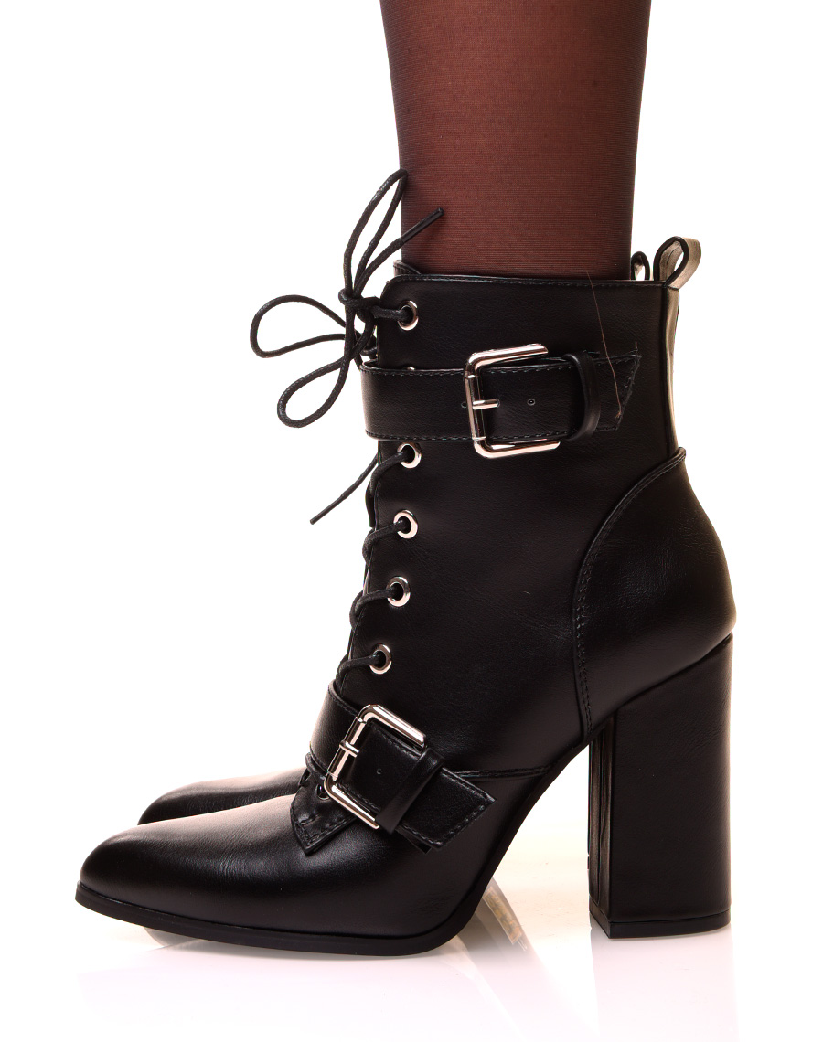Chaussures femme : Bottines noires à talons et à lacets