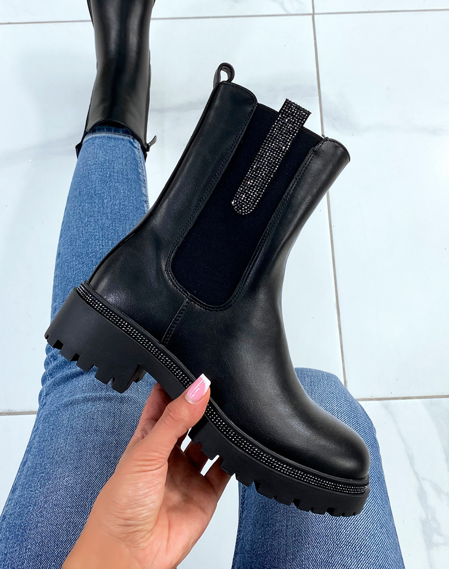Chelsea boots noires à détails à strass