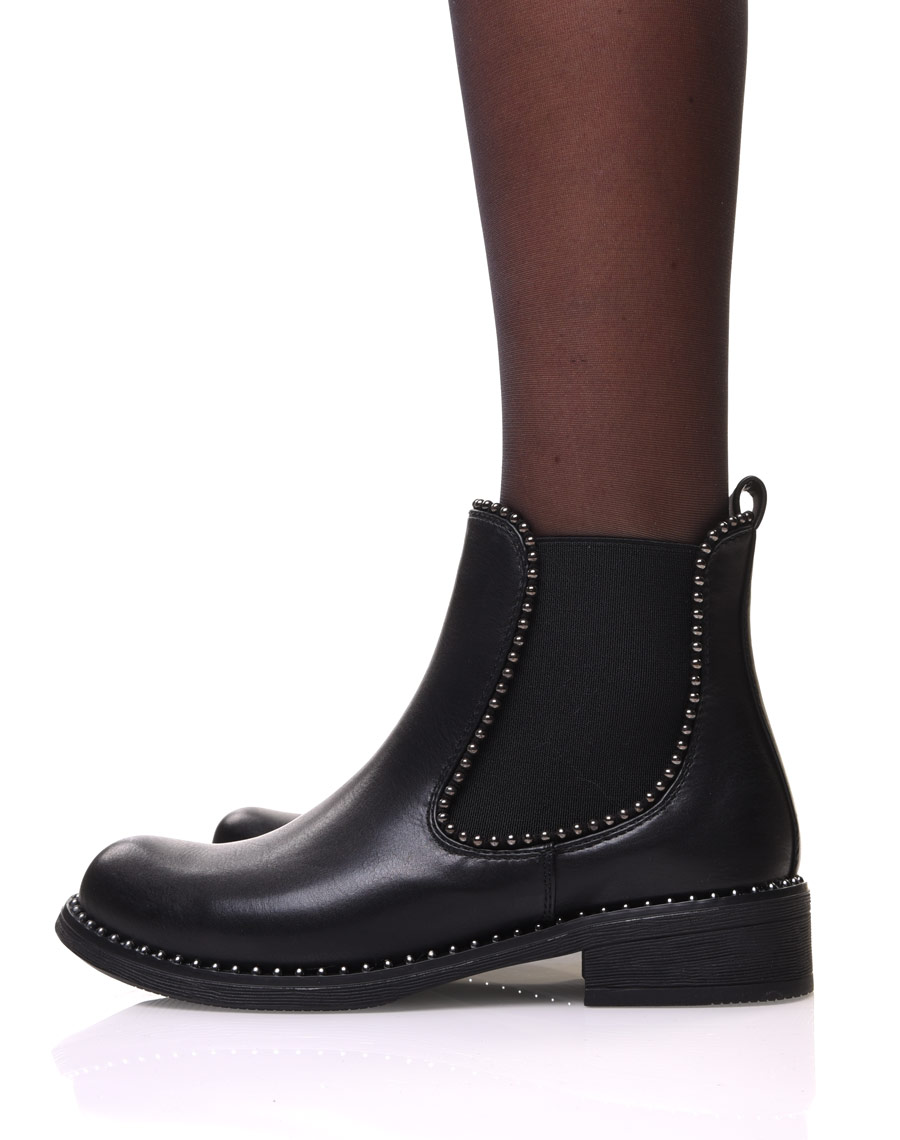 Chelsea boots noires à détails perles