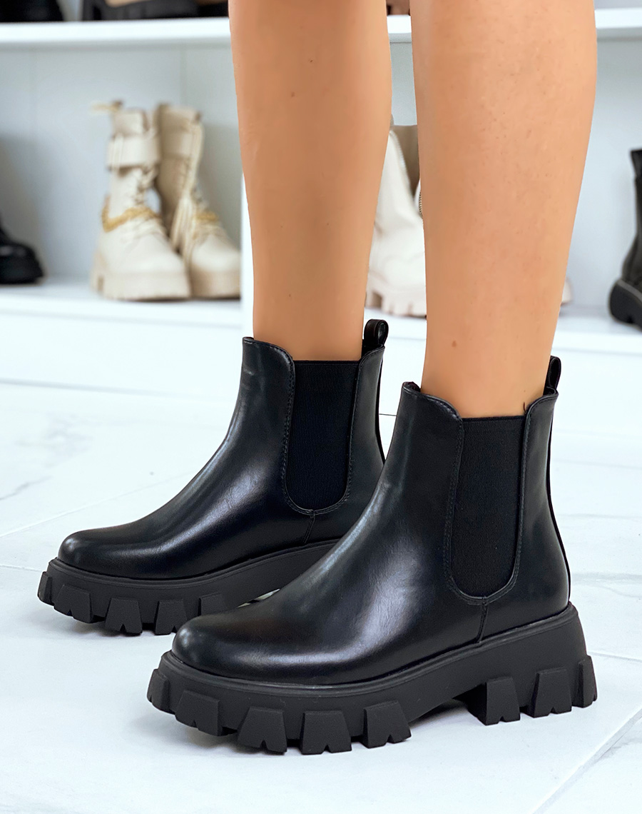 Chelsea boots noires à grosse semelle épaisse et crantée