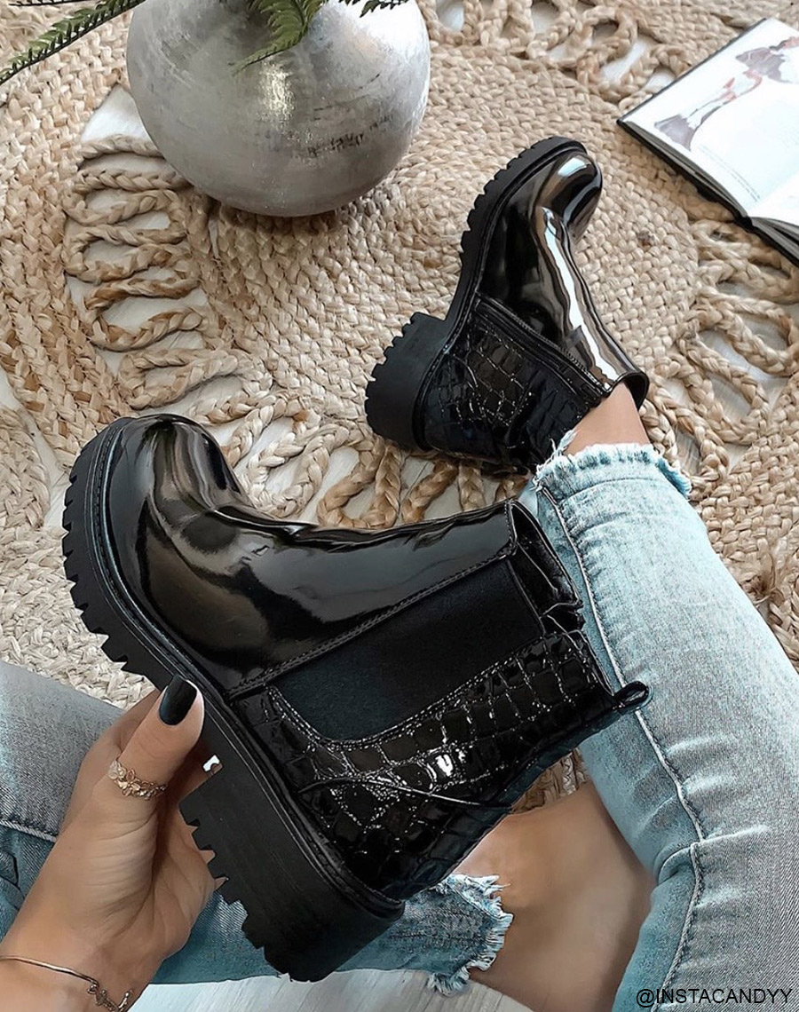 Chaussure femme : Chelsea boots noires bi-matières effet croco
