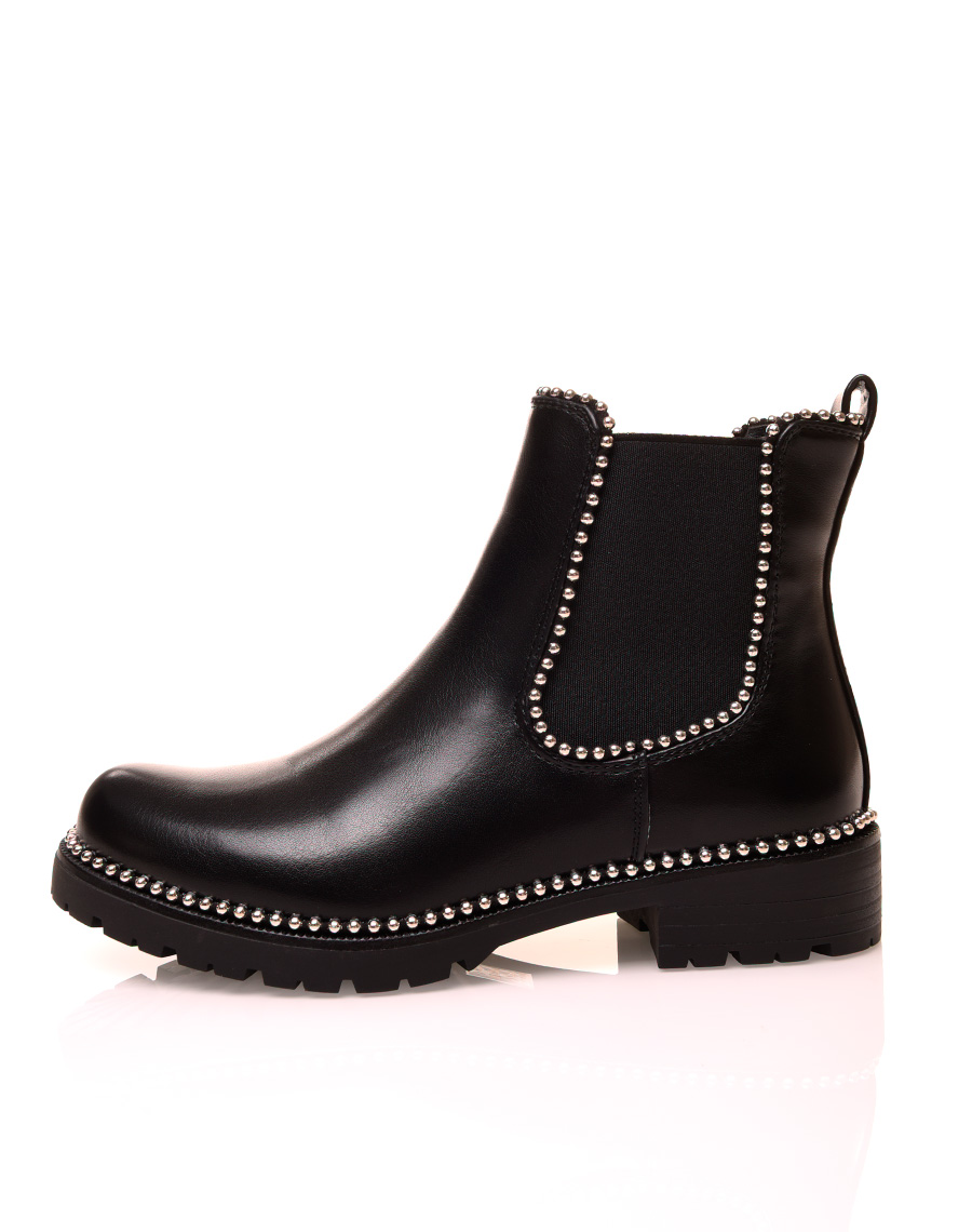 Chelsea boots noires grainées à détails perles